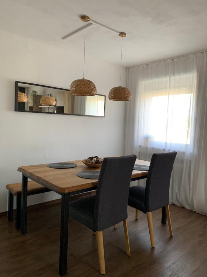 Gemuetliches & Schoenes Apartment Ichenhausen Dış mekan fotoğraf